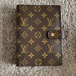 Louis Vuitton Agenda Mm